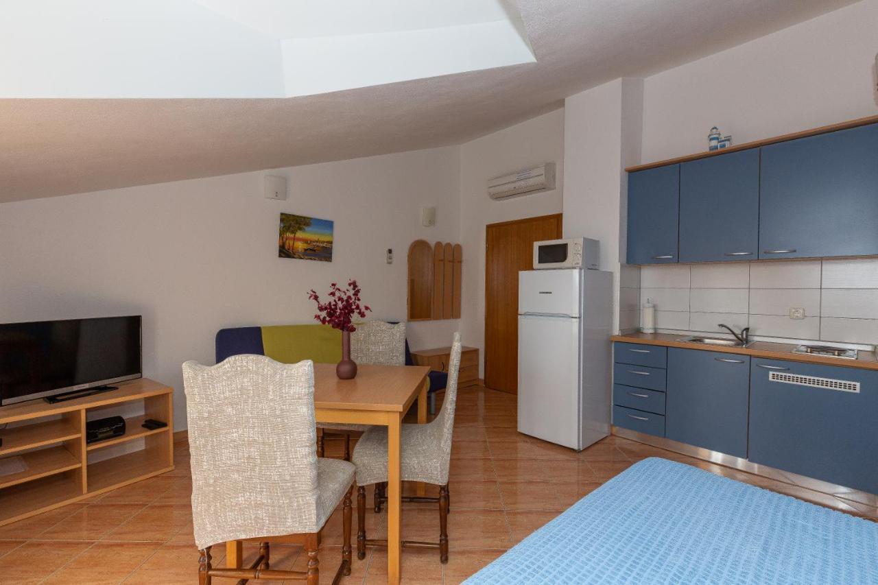 Apartments Dalmata Biograd Biograd Na Moru Exteriér fotografie
